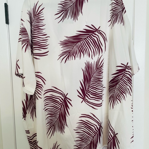 White and Red Short Sleeve Hawaiian Boxy Button Down Shirt - Picture 3 of 5